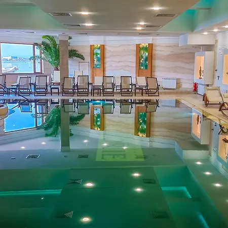 Grand - Medical Hotell