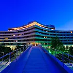 Grand - Medical